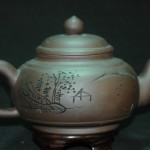 紫砂 山水壶 - Image 2
