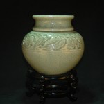 清 青釉 开片草叶纹罐 - Image 2