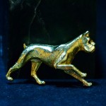 金犬胸针 - Image 2