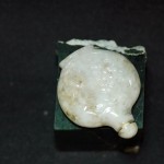 清 刻花草阳绿翡翠鼻烟壶 - Image 5