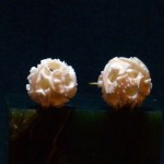 镂空雕象牙耳坠 - Image 3