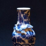 青花螭龙小瓶 - Image 2
