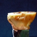 松山荡舟青白玉爵杯 - Image 14