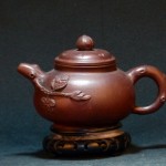 桃纹紫砂壶 - Image 6
