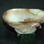 松山荡舟青白玉爵杯 - Image 41