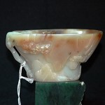松山荡舟青白玉爵杯 - Image 37