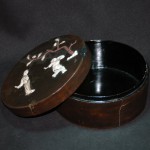 明 嵌象牙人物漆盒 - Image 5