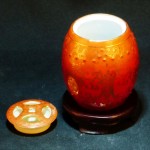 民国 珊瑚红釉描金缠枝花卉小罐 - Image 11