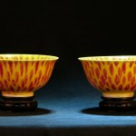 大明弘历款　黄釉红点色斑彩纹碗（对） - Image 10
