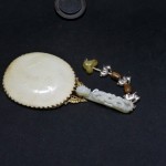 清十八世紀 雕和田白玉高士螭龙把手手镜 - Image 10