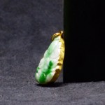 金镶玉 雕佛像阳绿翡翠项坠 - Image 6