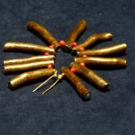 珊瑚漆金头饰 - Image 3