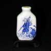 乾隆款 青花渔翁图鼻烟壶