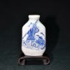 乾隆款 青花渔翁图鼻烟壶